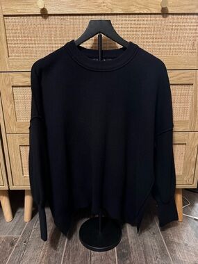 Vans Women's Black Crewneck Sweater
